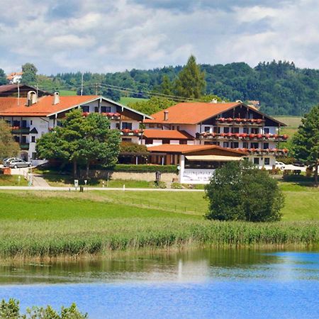 Hotel Seeblick & Ferienwohnung Bad Endorf Exterior foto