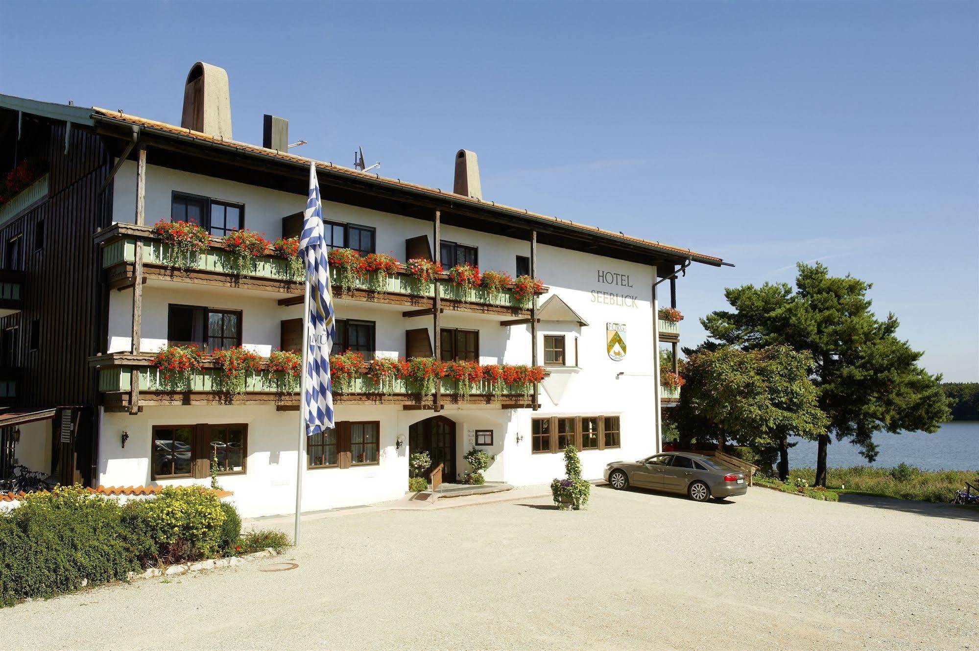 Hotel Seeblick & Ferienwohnung Bad Endorf Exterior foto